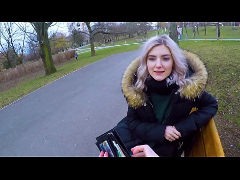 ❤️ Menelan air mani panas orang asing demi uang - blowjob di taman oleh Eva Elfie ❌ Super porno di id.pornplaybb.ru ❤